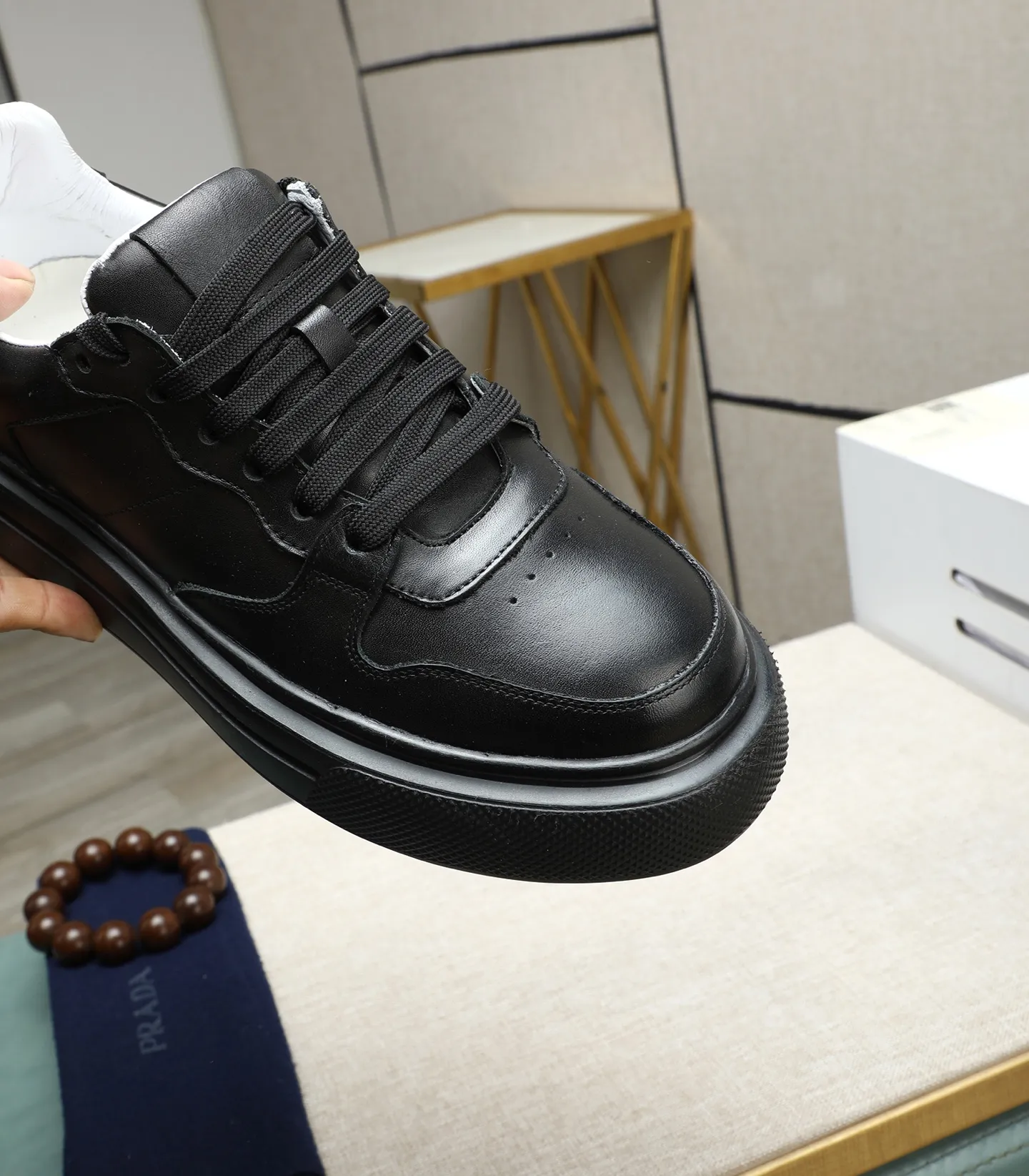 Men's shoes 💰500 🌹🌹[PRADA—Prada] 2025 latest model 🙈original replica! 👟👟👟Available here. The workmanship is top-notch. The upper is made of Italian 🇮🇹Imported calfskin. ❗️Breathable genuine leather lining @Suitable for travel. The original version has an enlarged engraved sole, making it suitable for all kinds of travels, showing low-key luxury. Let quality speak for itself. Color: Size: 38-44